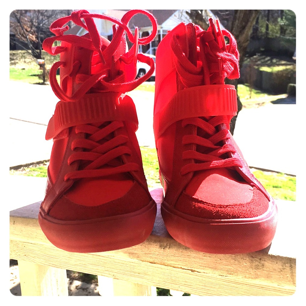 Sneaker heels